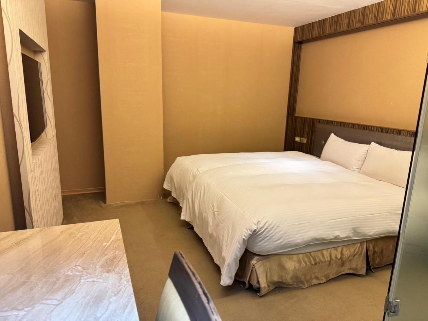 友愛京賞國際大飯店 Yoai Jing Shang Hotel Kaohsiung Exterior photo